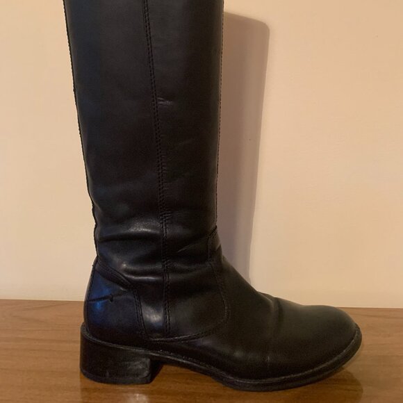 Black Leather Riding Boots - Picture 3 of 11